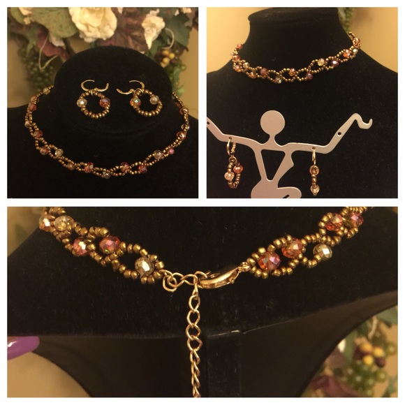 “Simply Gorgeous”Handmade beaded choker & earrings - Picture 2 of 8