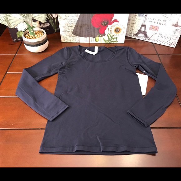Lululemon Reveal Long Sleeve Top-Navy, Large - Picture 3 of 6