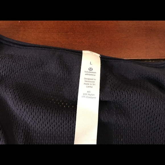 Lululemon Reveal Long Sleeve Top-Navy, Large - Picture 5 of 6
