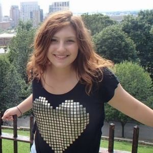 Meet your Posher, Olivia