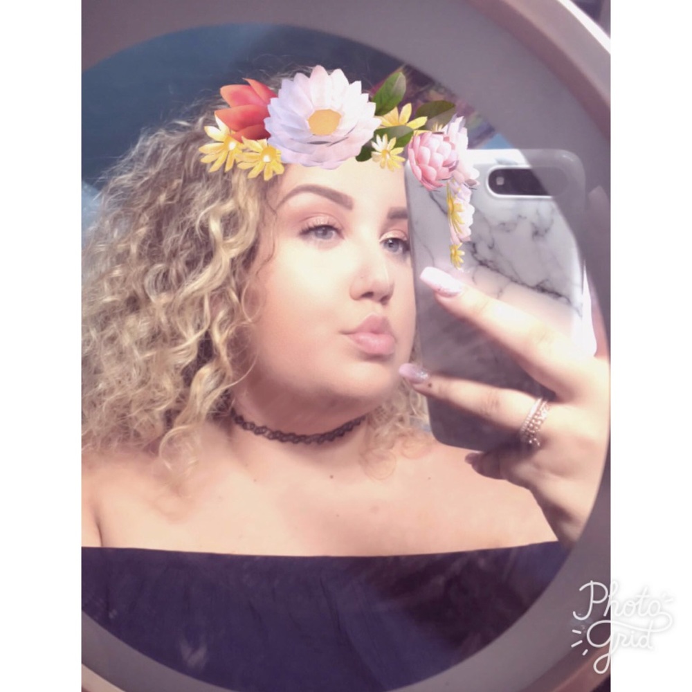 Meet your Posher, Marissa