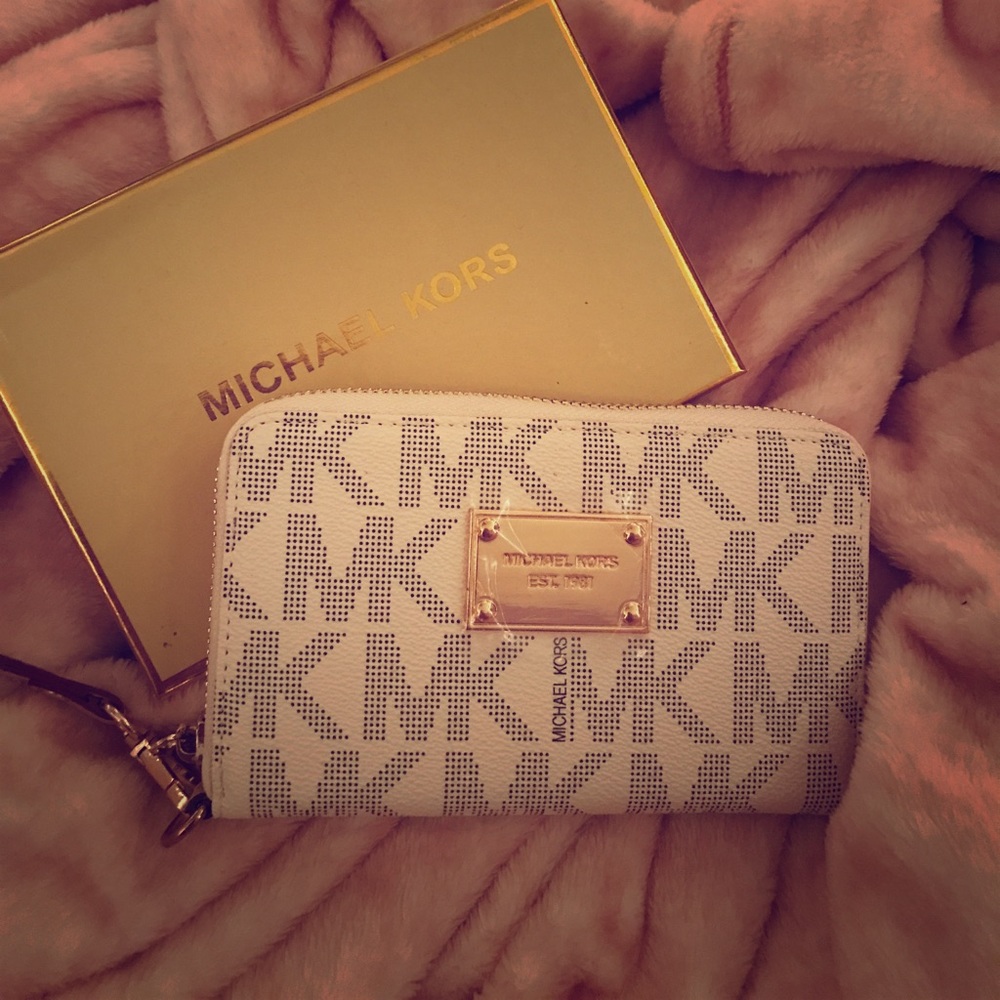 Michael Kors wallet