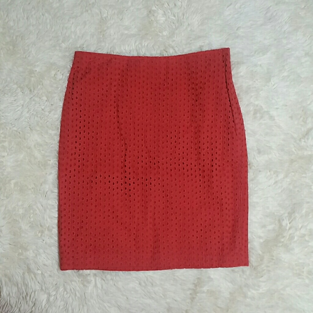NWT! Max Studio eyelet pencil skirt