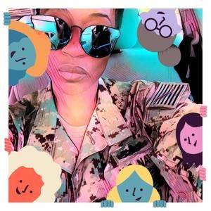 Meet your Posher, Nia