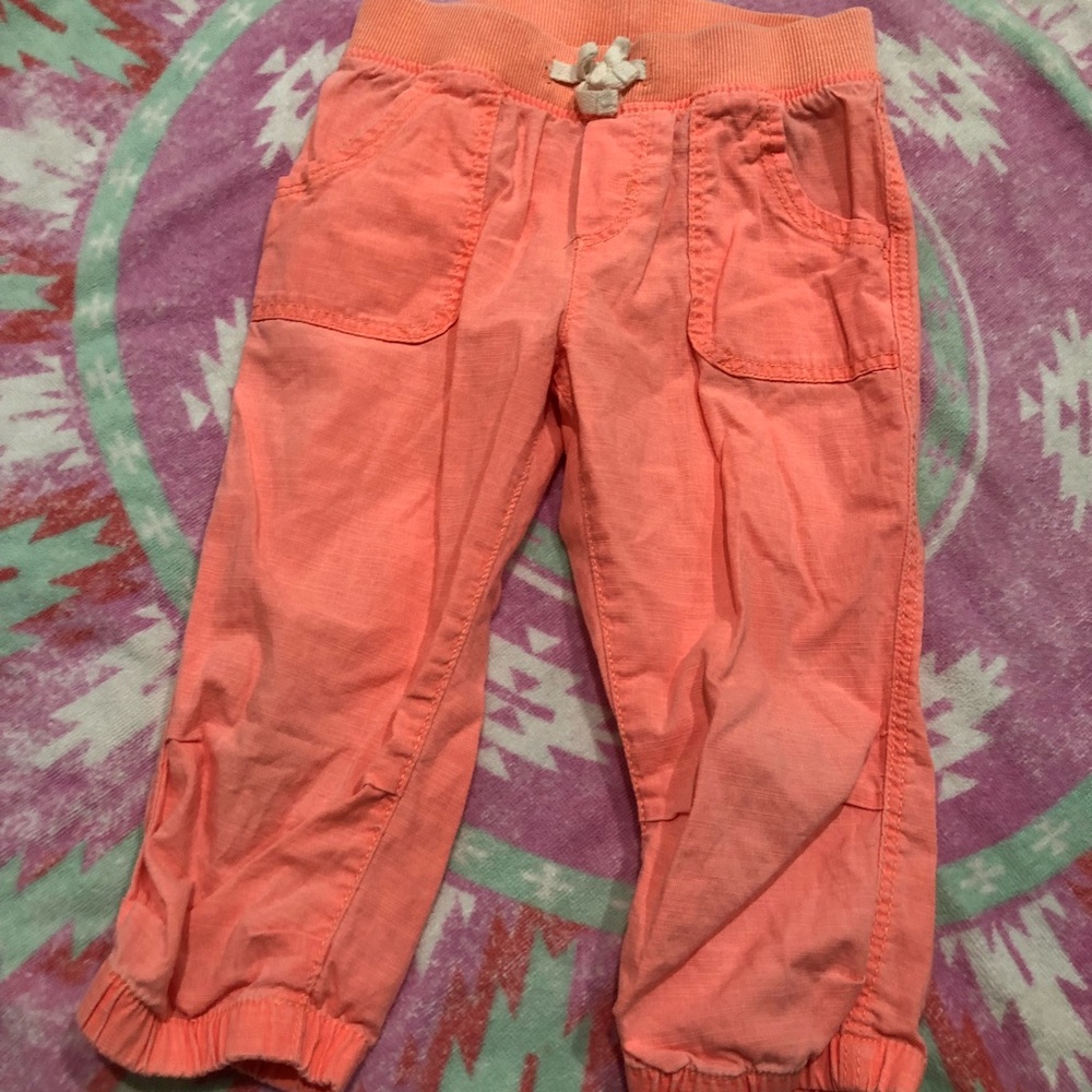 Cuffed capris