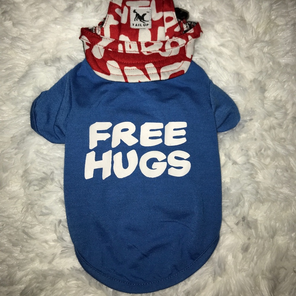 Free hugs dog shirt