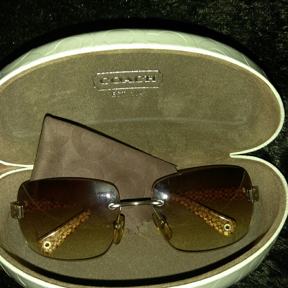 AUTHENTIC Coach shades