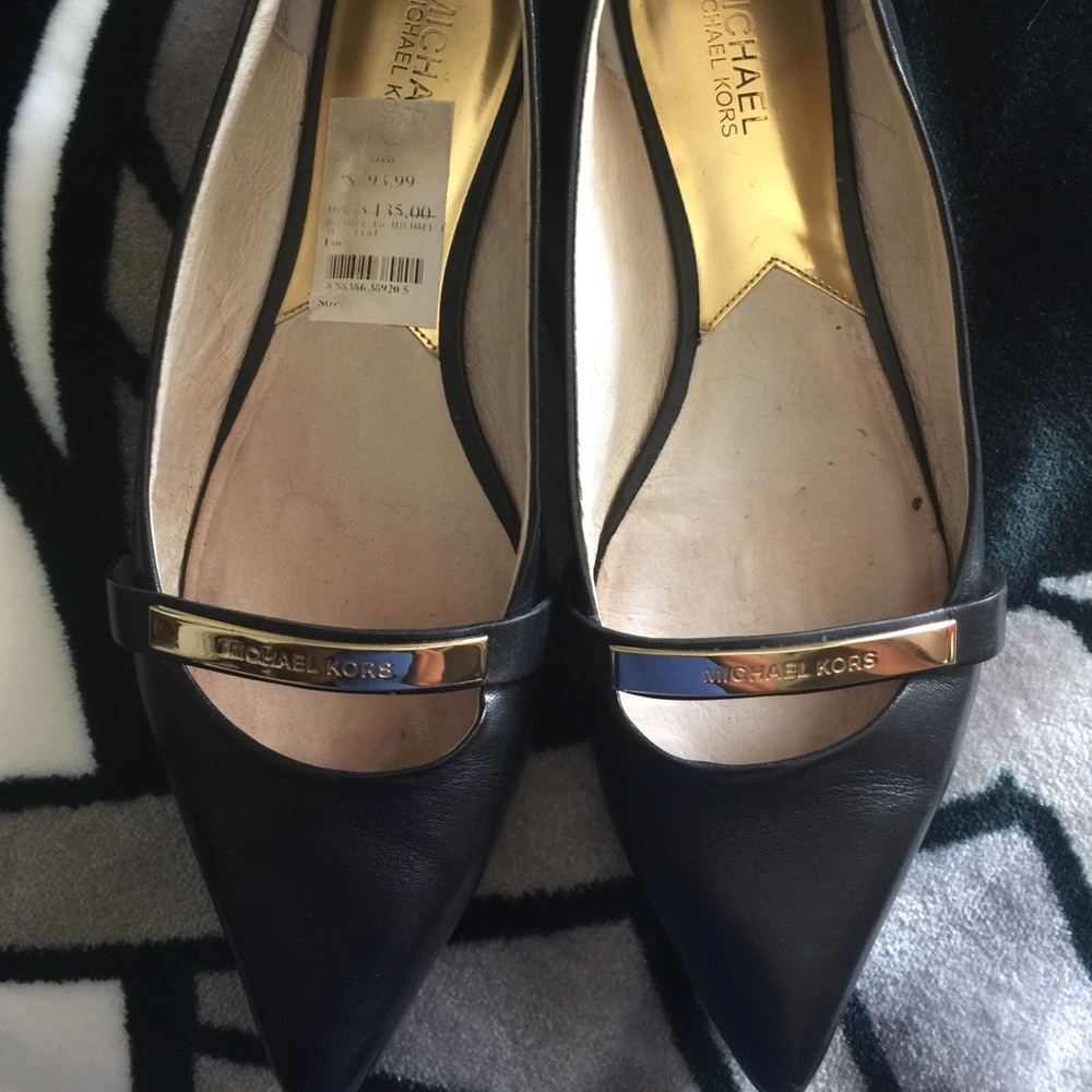 MICHAEL Michael Kors Pointed Flats