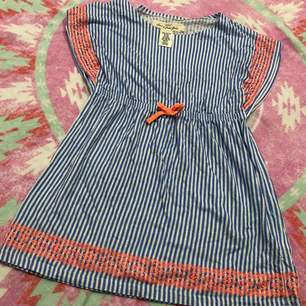 Girls dress