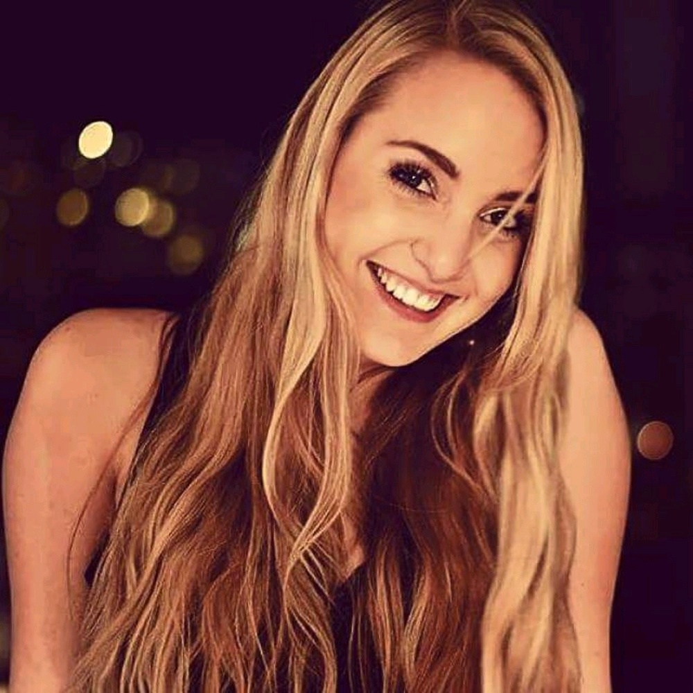 Meet your Posher, Ashley