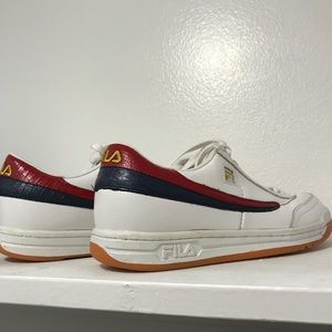 Faux Snakeskin print fila sneakers