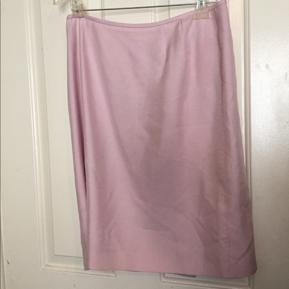 Pink suite - Picture 2 of 3