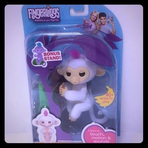 Authentic Wowwee fingerling(Sophie)