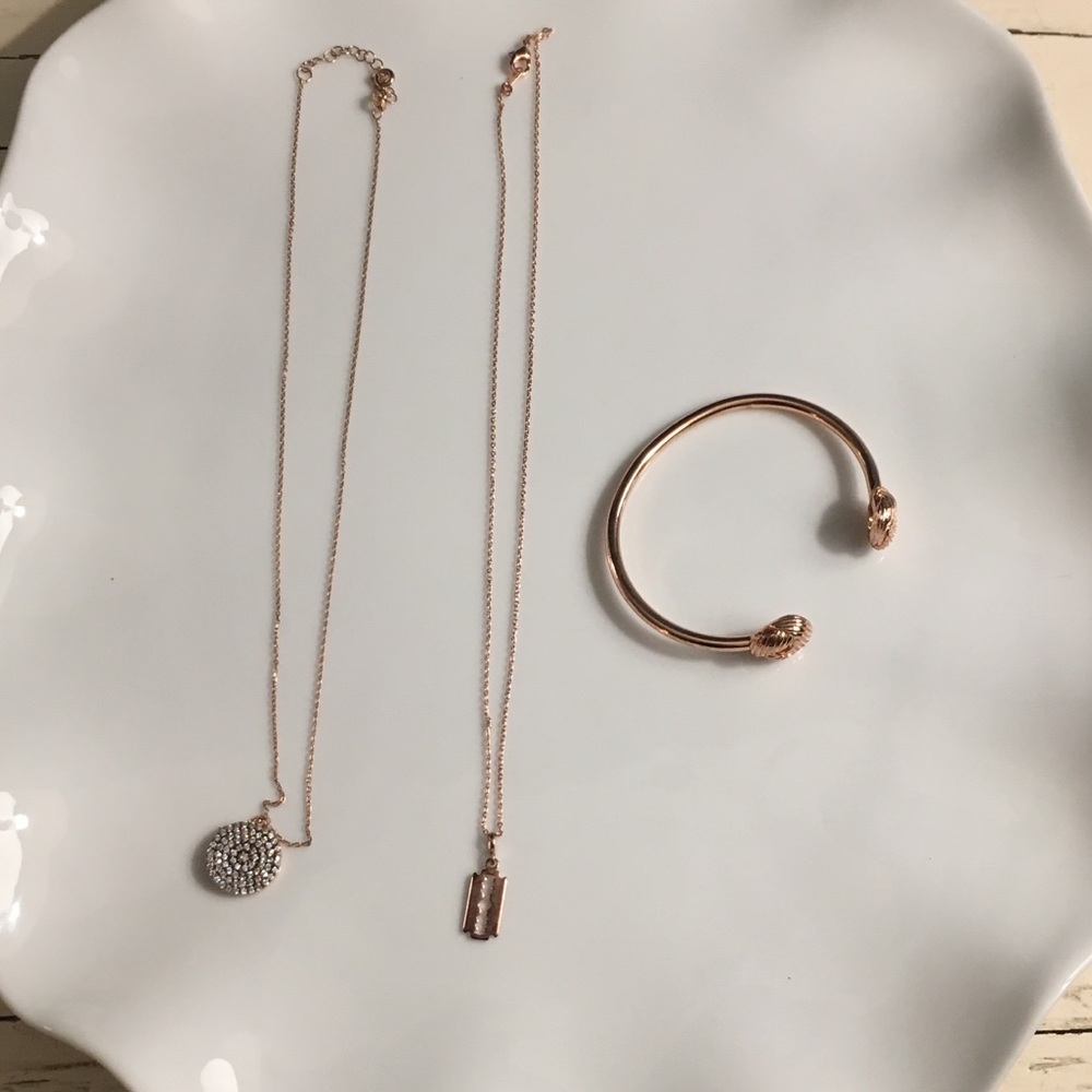 Chic ROSE GOLD necklace and bracelet gift set NEW