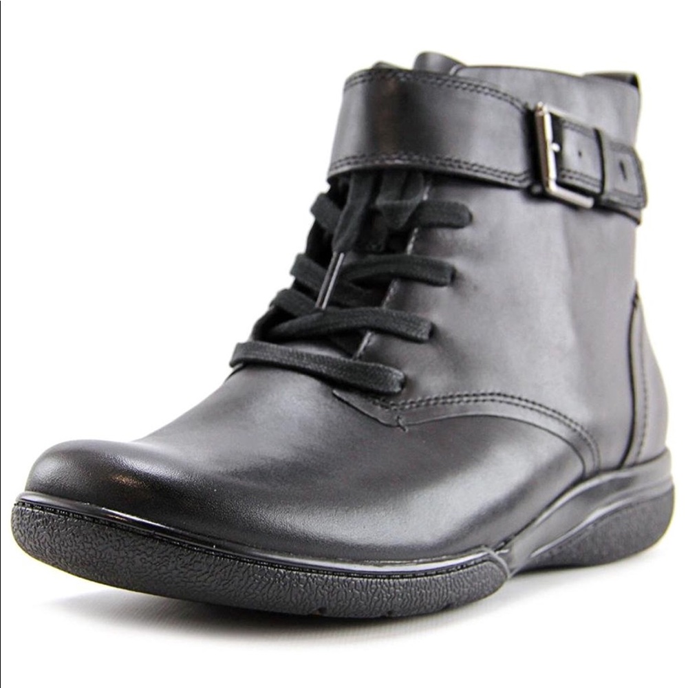 Clark’s Kearns Admire Closed Toe Leather Boots