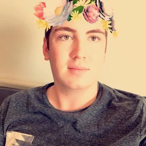 Meet your Posher, Cole