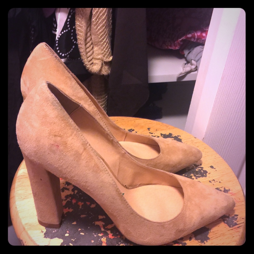 Beautiful Steve Madden heels