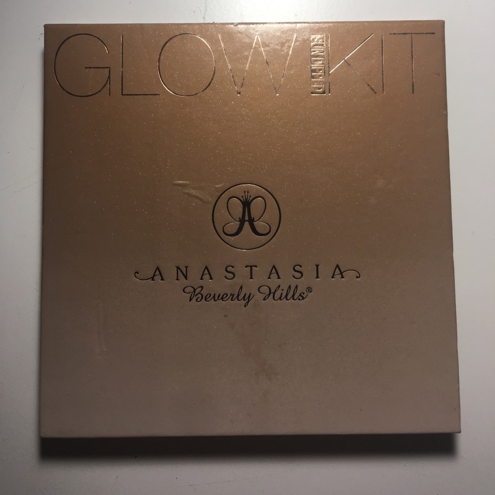 Anastasia Beverly Hills glow kit sun dipped