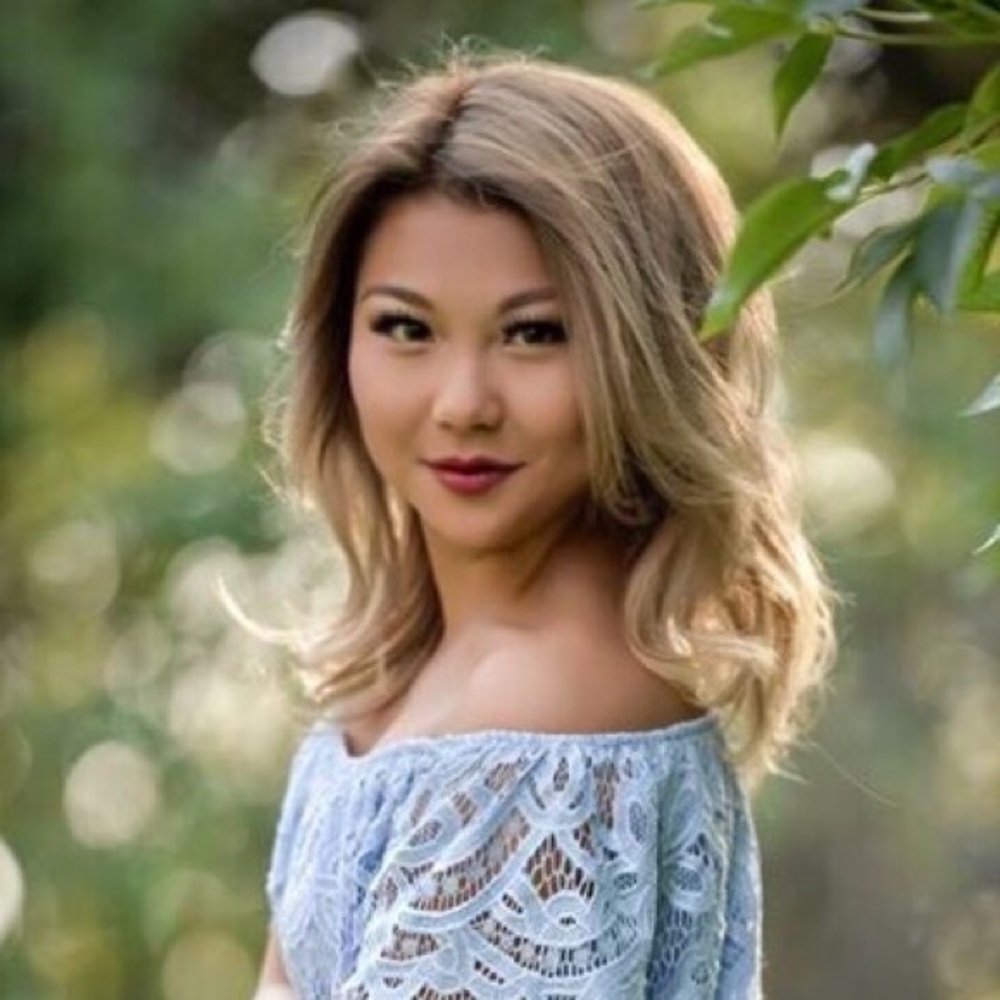 Meet your Posher, Lina