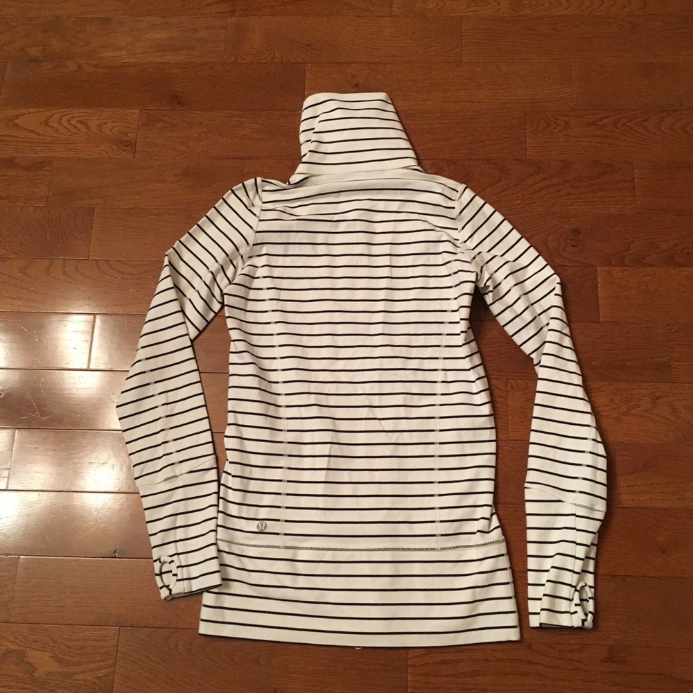 💗Lululemon In Stride Jacket💗 - Picture 5 of 9