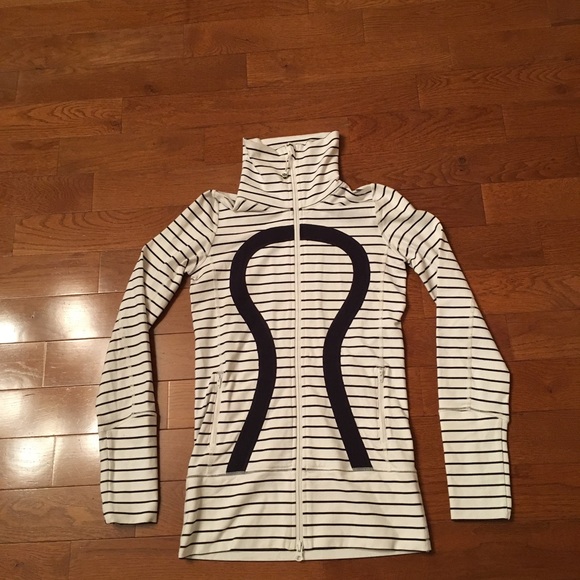 💗Lululemon In Stride Jacket💗 - Picture 4 of 9