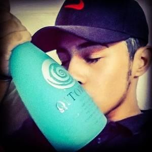 Meet your Posher, Jonny