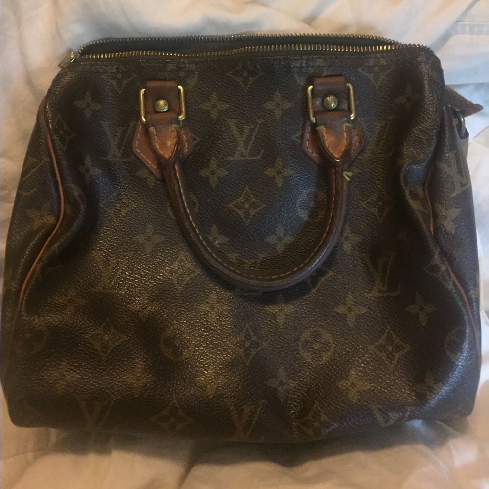 Authentic Louis Vuitton Speedy 25