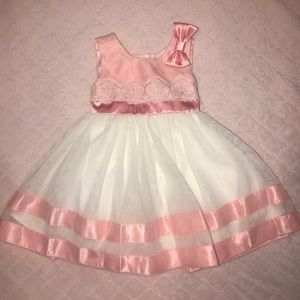 Baby Girl Dress. 12M. Worn once.