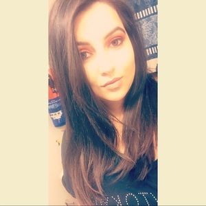 Meet your Posher, Alisha