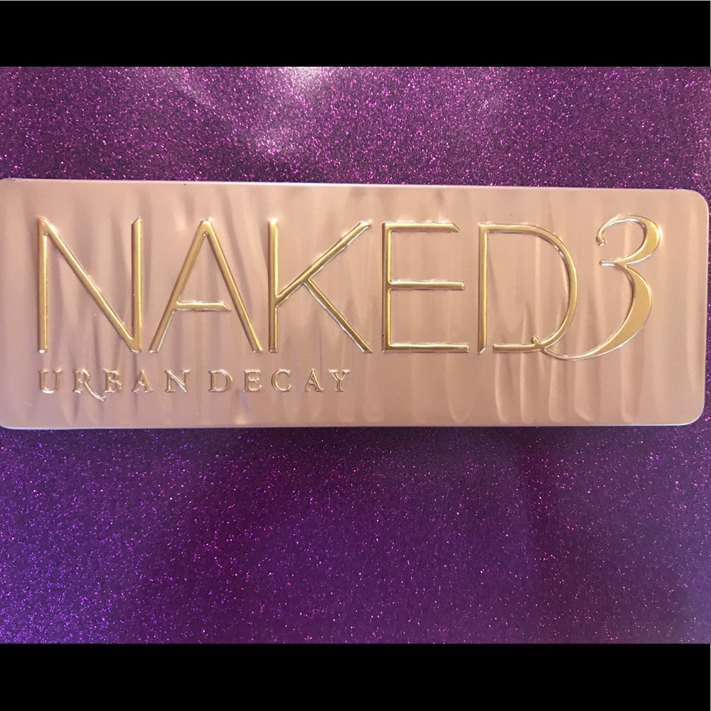UD naked 3