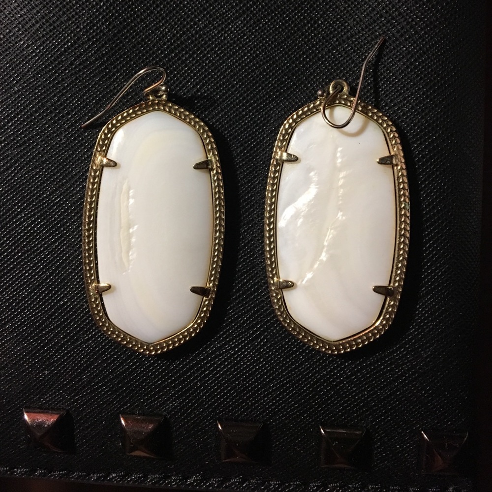 Kendra Scott Danielle earrings in ivory white