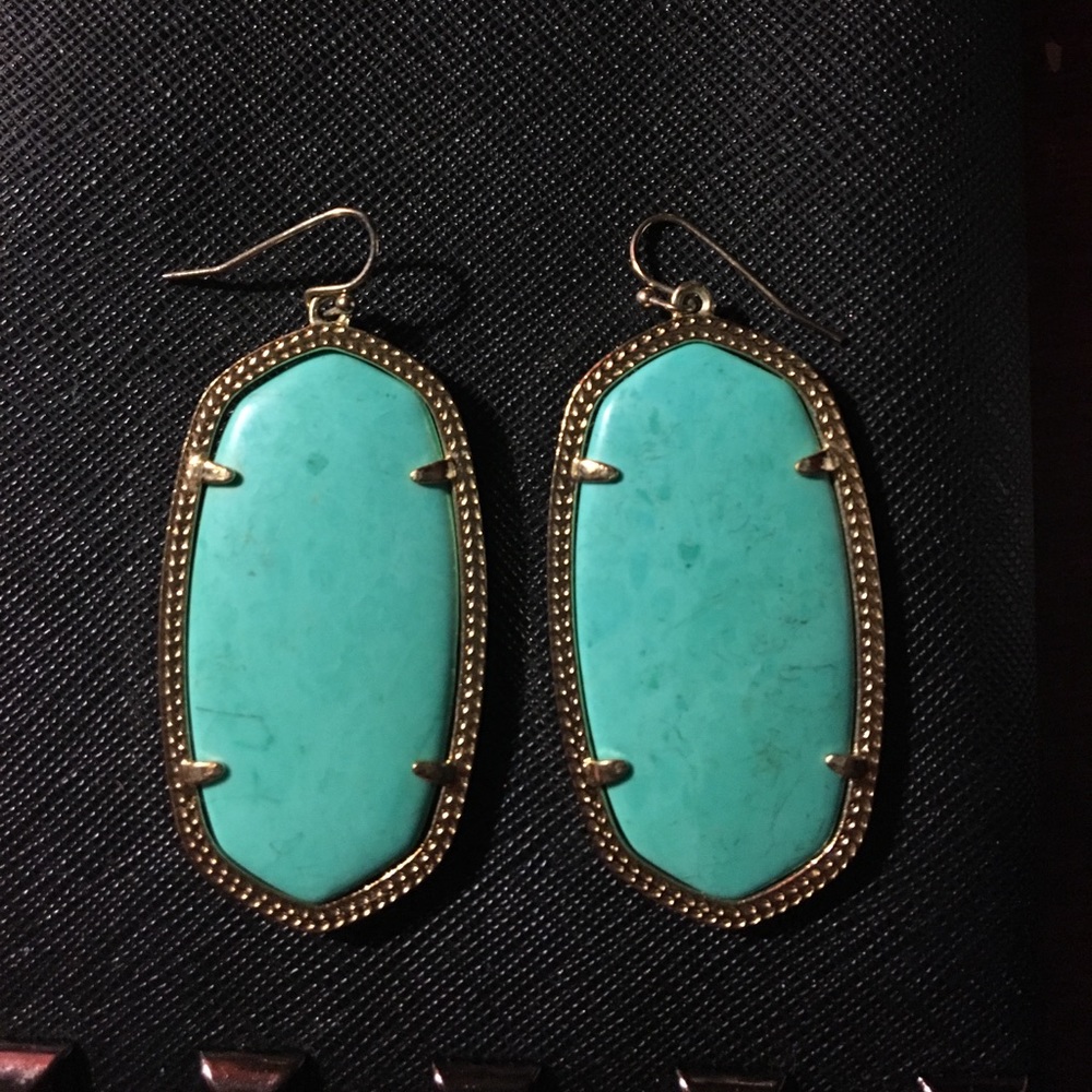 Kendra Scott Danielle earrings in turquoise
