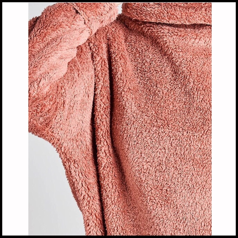 Cozy Fleece Funnel-neck Sweater - Picture 2 of 8