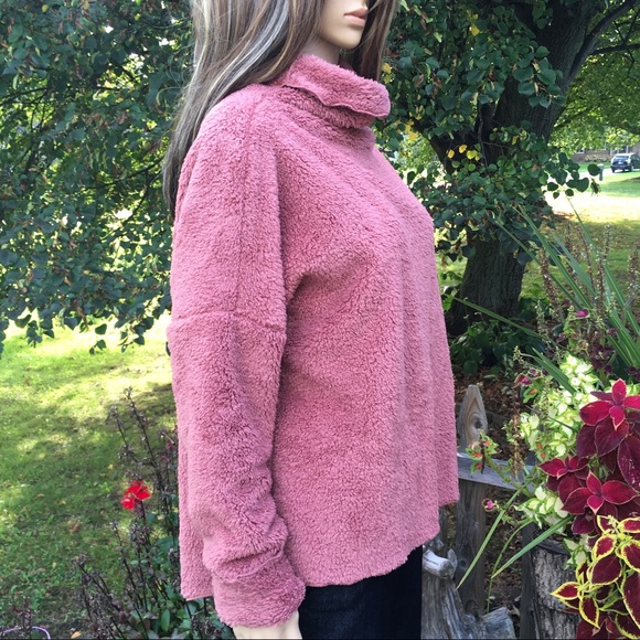 Cozy Fleece Funnel-neck Sweater - Picture 7 of 8