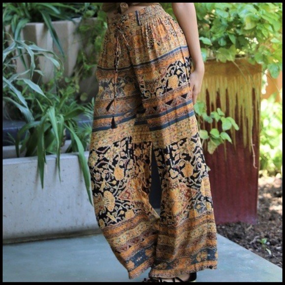 Chic and Comfy Pants - Picture 3 of 5