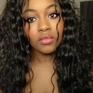 Meet your Posher, Krystal