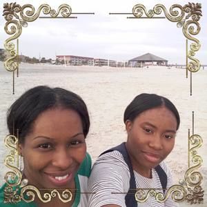 Meet your Posher, Ariel