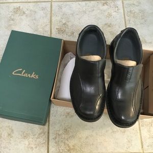 Clark’s Men’s Shoes Sz 9,5