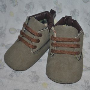 Romirus Olive Infant Shoe 👶🏻👞