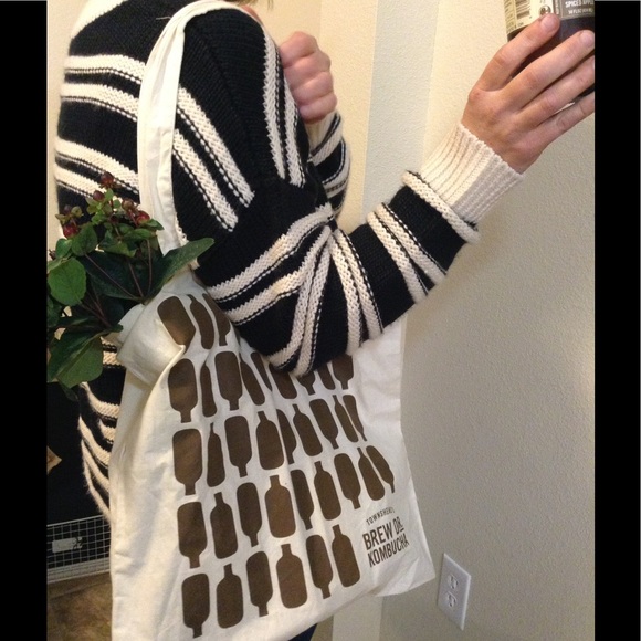 Meet Your Posh Ambassador, Jessica! Since '12 - Picture 5 of 6