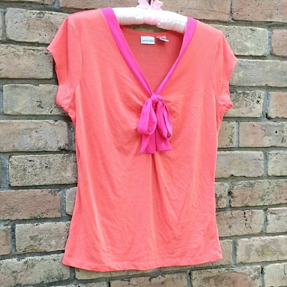 Newport News Cute Top