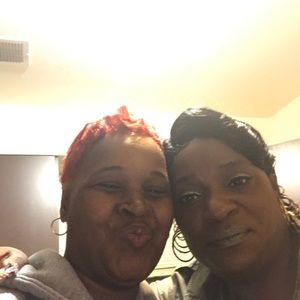 Meet your Posher, Lorraine