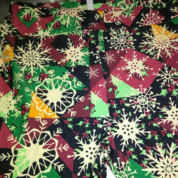 Tc2 lularoe snowflakes - Picture 1 of 1