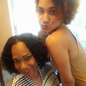 Meet your Posher, Dahlia