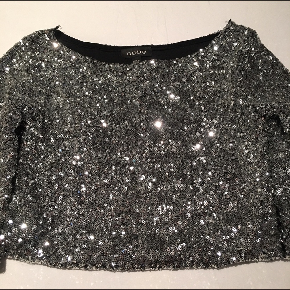 ❌SOLD❌💥BEBE💥Silver Sequin Blouse - Picture 3 of 3
