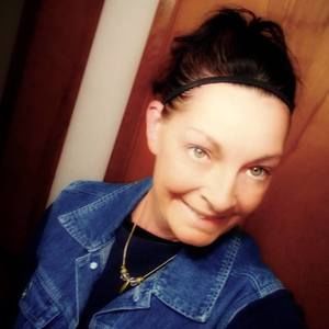 Meet your Posher, Leanna