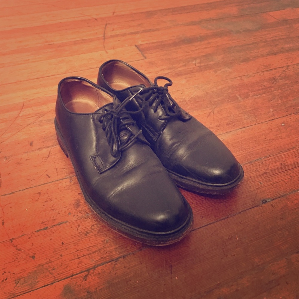 Black Frye Women’s James Oxford