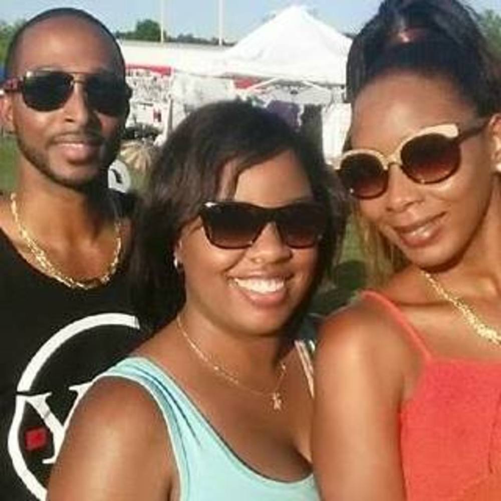 Meet your Posher, Selecia