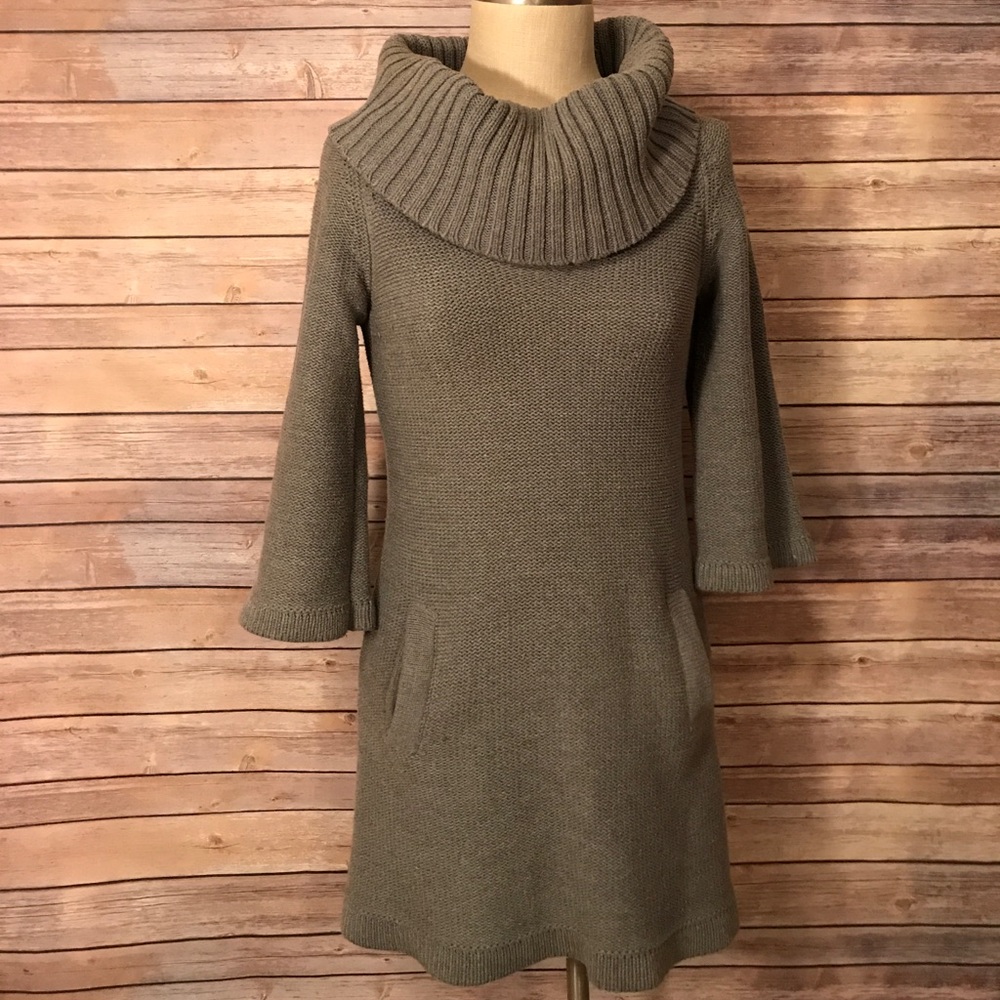 525 America Sweater