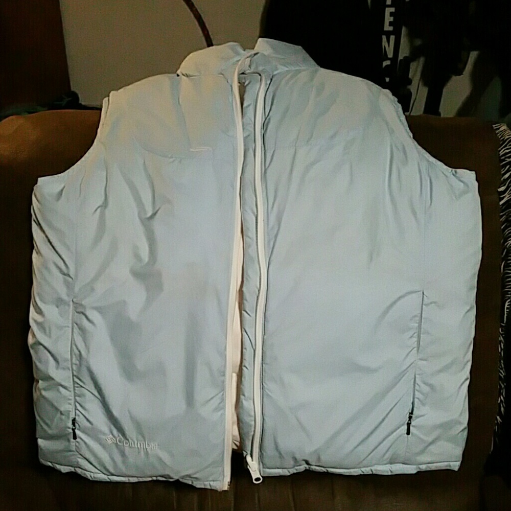 Women's reversible vest